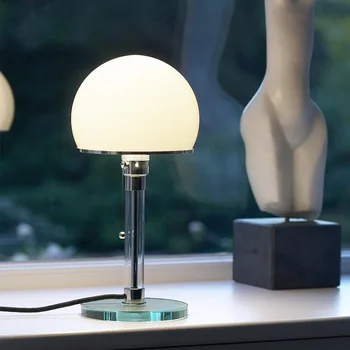 Ziemeļvalstu Guļamistabas Gultas LED Galda Lampa Dizainers Bauhaus Lampas Vienkārša Stikla Galda Gaismu Dzīvojamā Istaba Unikālo Apgaismojums